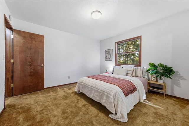 11521 Ragan Way, Grass Valley, CA 95949