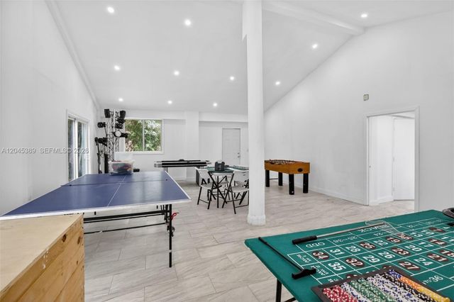 14401 SW 23rd St, Davie, FL 33325