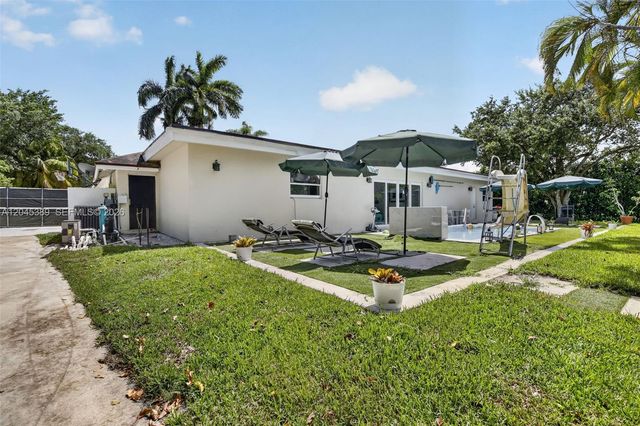 14401 SW 23rd St, Davie, FL 33325
