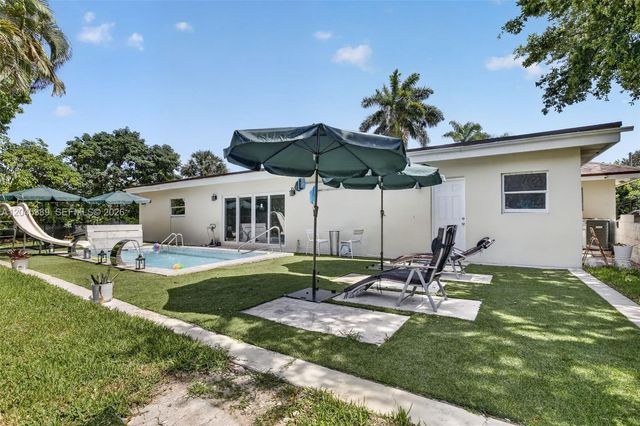 14401 SW 23rd St, Davie, FL 33325