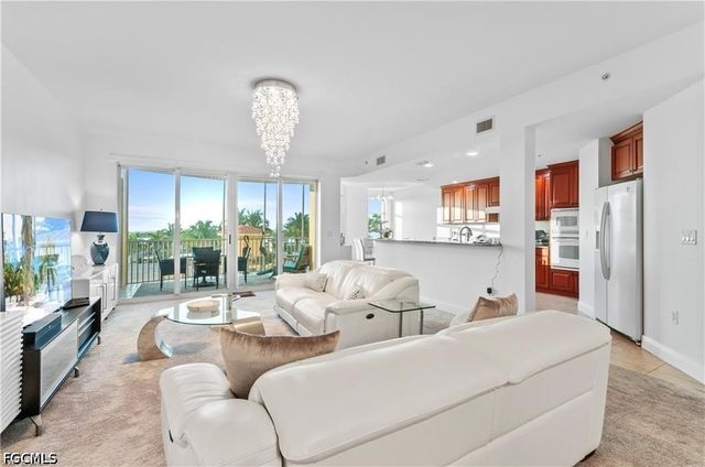 6061 Silver King BLVD 203, Cape Coral, FL 33914