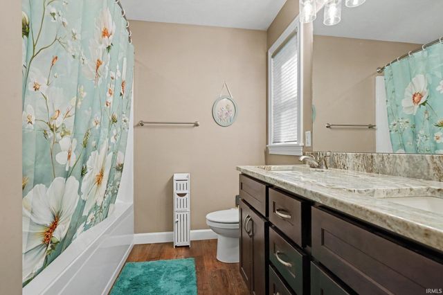 54825 Black Oak Court, Bristol, IN 46507