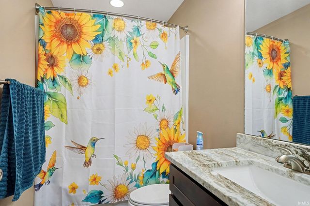 54825 Black Oak Court, Bristol, IN 46507