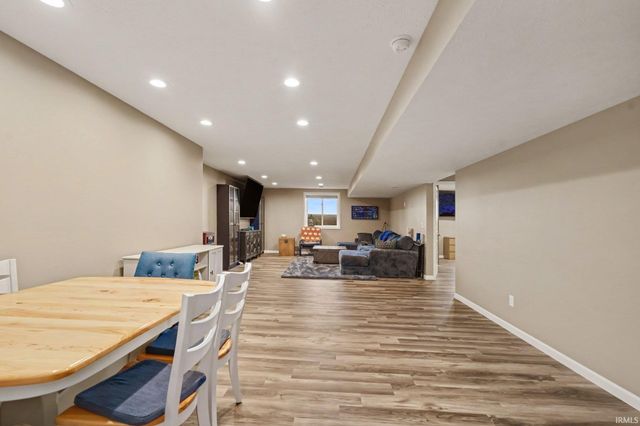 54825 Black Oak Court, Bristol, IN 46507