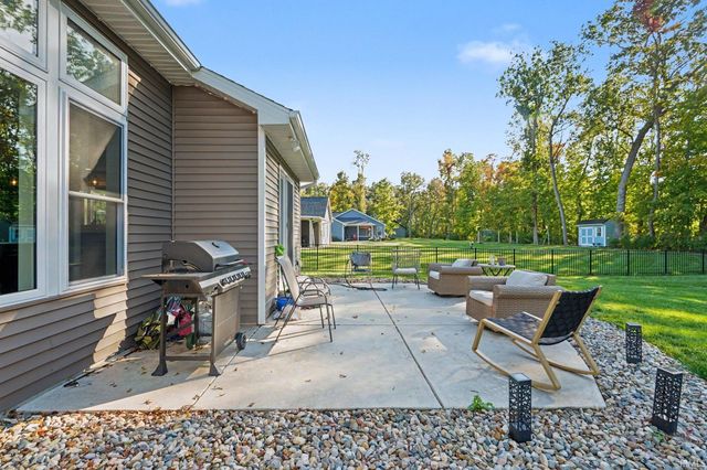 54825 Black Oak Court, Bristol, IN 46507