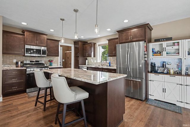 54825 Black Oak Court, Bristol, IN 46507