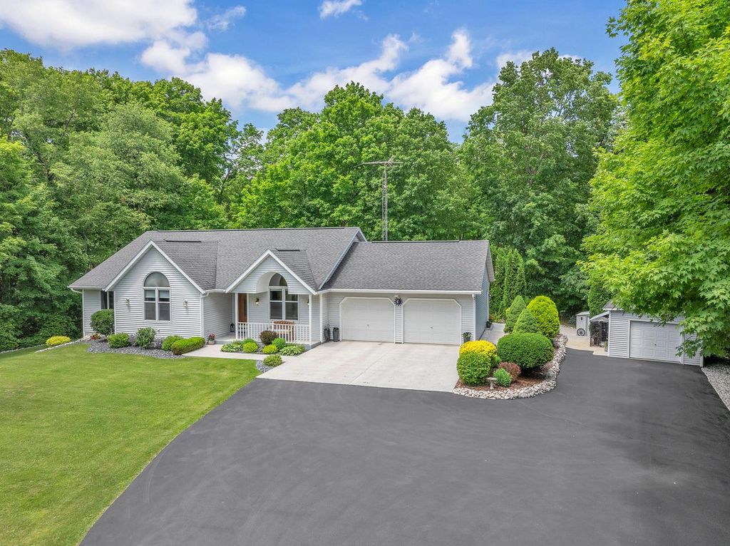 W5986 County Road MM, Elkhart Lake, WI 53020