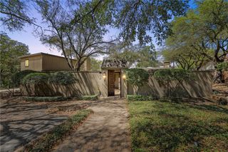 5009 Lockwood Drive, Waco, TX 76710