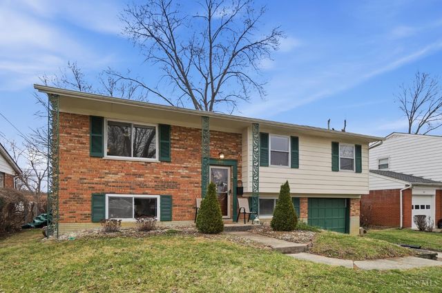 564 Waycross Road, Forest Park, OH 45240