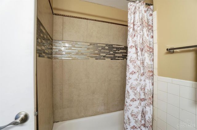 564 Waycross Road, Forest Park, OH 45240