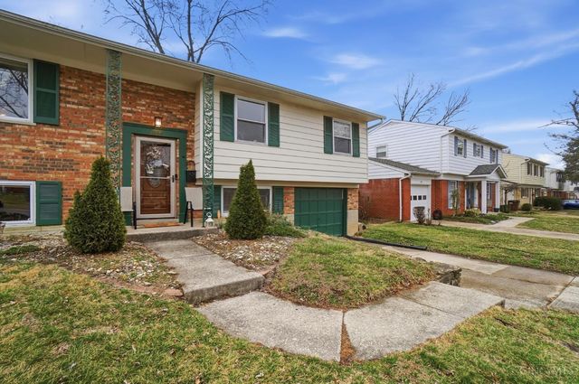 564 Waycross Road, Forest Park, OH 45240