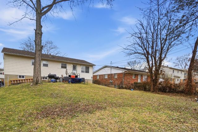 564 Waycross Road, Forest Park, OH 45240