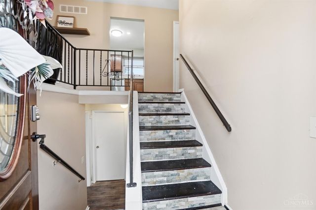 564 Waycross Road, Forest Park, OH 45240