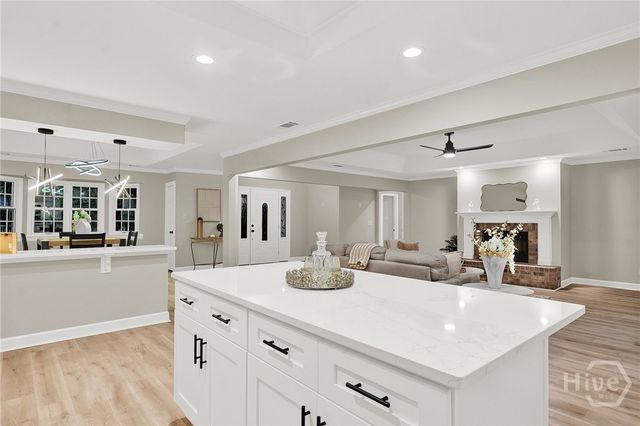 5 Fletcher Lane, Savannah, GA 31411