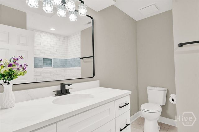 5 Fletcher Lane, Savannah, GA 31411