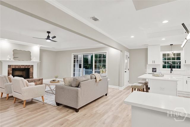 5 Fletcher Lane, Savannah, GA 31411