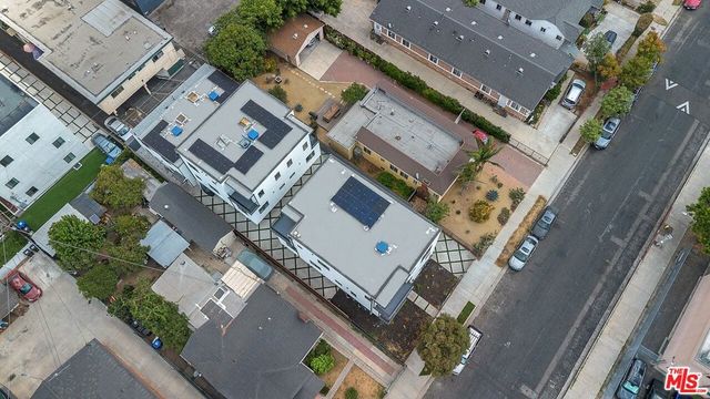 4701 Saturn Street, Los Angeles, CA 90019