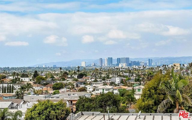 4701 Saturn Street, Los Angeles, CA 90019