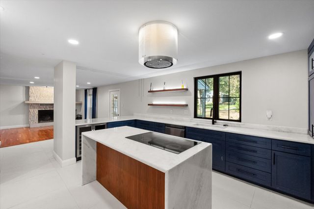 6522 Mark Drive, Burleson, TX 76028