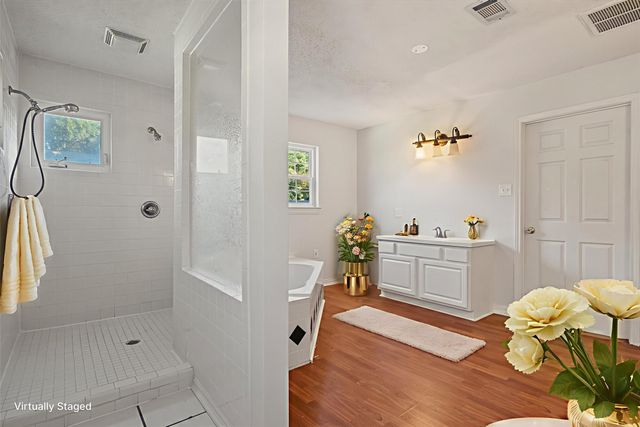 6522 Mark Drive, Burleson, TX 76028