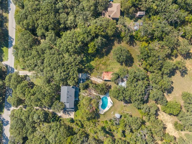 6522 Mark Drive, Burleson, TX 76028