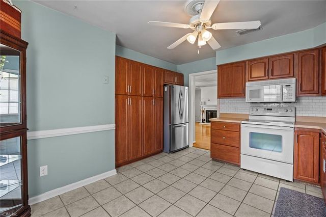 4112 Stillwood CT, Virginia Beach, VA 23456