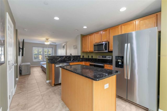 8614 MAJESTIC ELM COURT, Lakewood Ranch, FL 34202