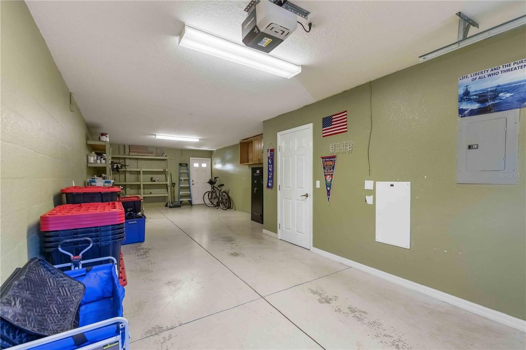 Image 33 of property listing at 8614 MAJESTIC ELM COURT, Lakewood Ranch, FL 34202