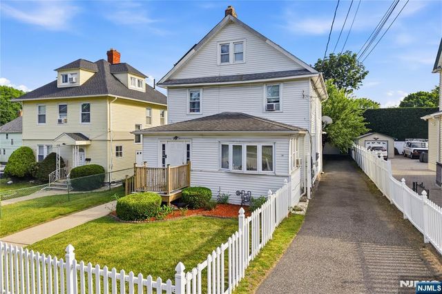 166 W Demarest Avenue, Englewood, NJ 07631