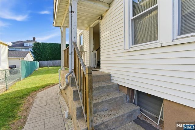 166 W Demarest Avenue, Englewood, NJ 07631