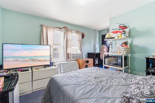 166 W Demarest Avenue, Englewood, NJ 07631