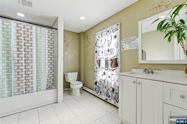 166 W Demarest Avenue, Englewood, NJ 07631
