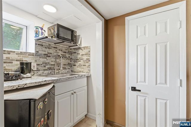 166 W Demarest Avenue, Englewood, NJ 07631