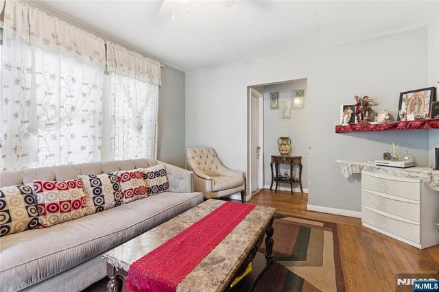 166 W Demarest Avenue, Englewood, NJ 07631