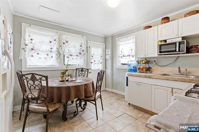 166 W Demarest Avenue, Englewood, NJ 07631