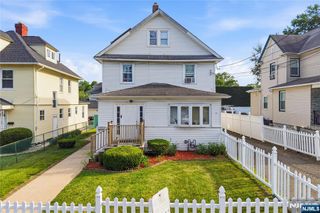 166 W Demarest Avenue, Englewood, NJ 07631