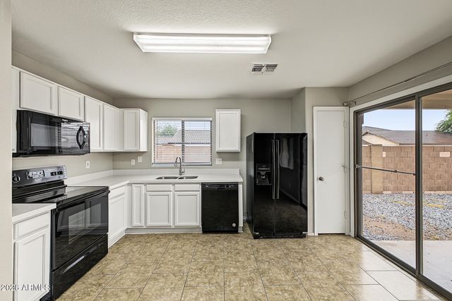 2820 S 64TH Drive, Phoenix, AZ 85043
