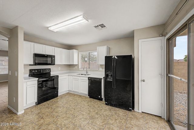 2820 S 64TH Drive, Phoenix, AZ 85043