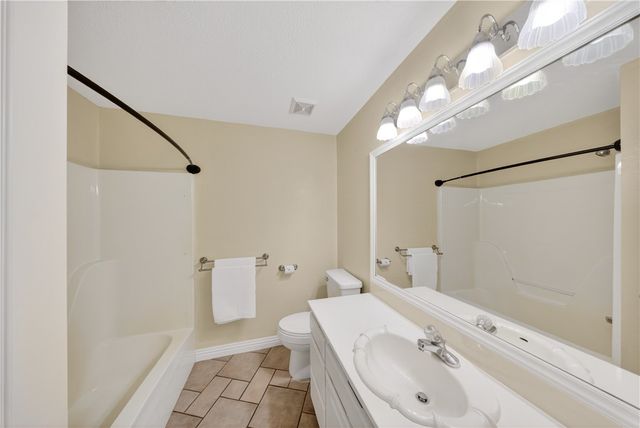 3 Oak Ridge Lane, Bentonville, AR 72712