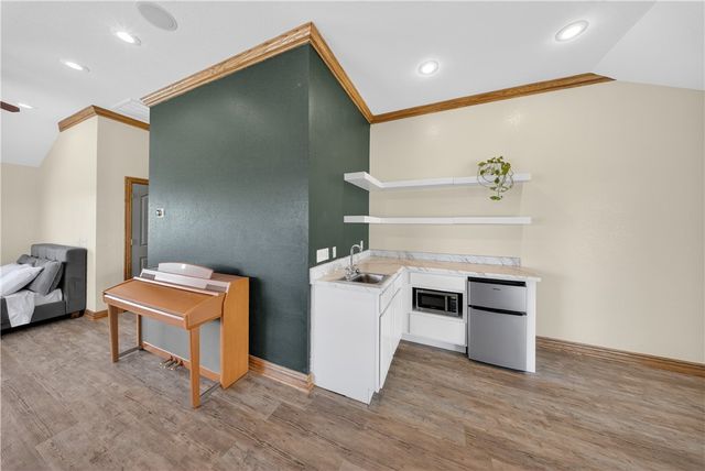 3 Oak Ridge Lane, Bentonville, AR 72712