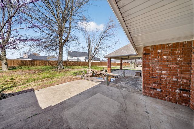 3 Oak Ridge Lane, Bentonville, AR 72712