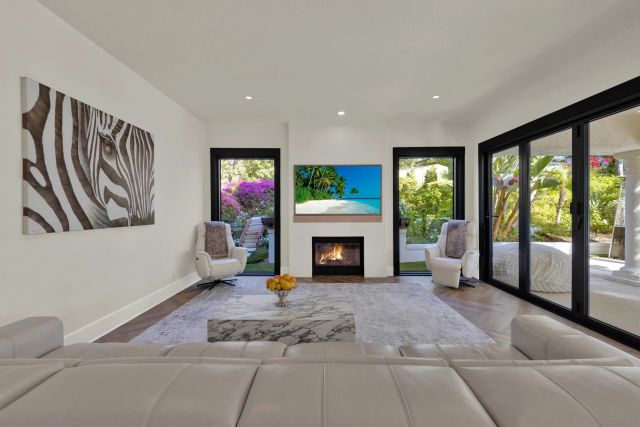 1563 Andorre Gln, Escondido, CA 92029