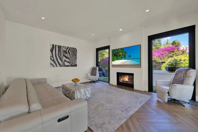 1563 Andorre Gln, Escondido, CA 92029