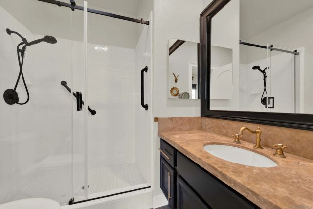1563 Andorre Gln, Escondido, CA 92029
