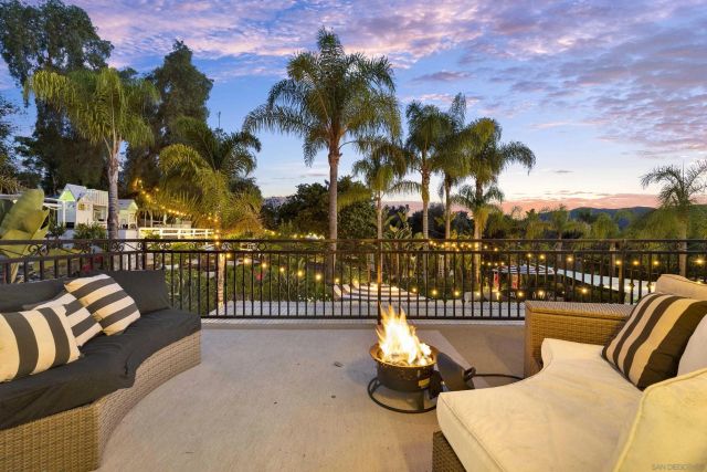 1563 Andorre Gln, Escondido, CA 92029