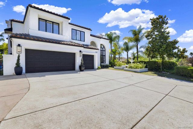 1563 Andorre Gln, Escondido, CA 92029