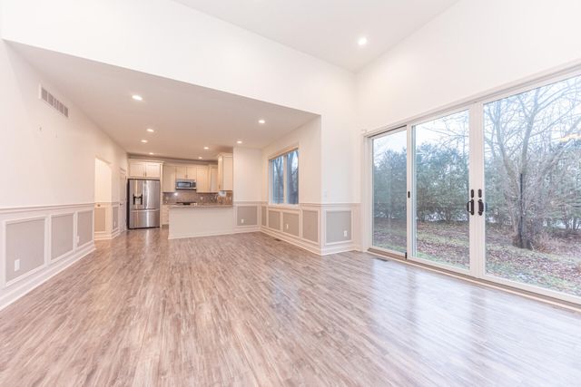 2965 Kimberley Road, Ann Arbor, MI 48104