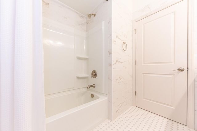 2965 Kimberley Road, Ann Arbor, MI 48104