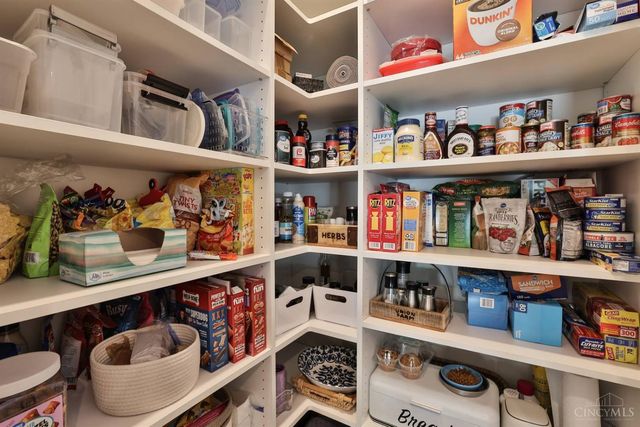 1577 Ulrey Circle, Batavia Twp, OH 45102