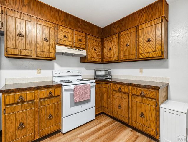 27454 Preston Rd, Pueblo, CO 81006